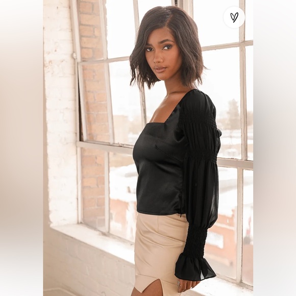 LULUS Style Streak ivory satin square neck tie-back long sleeve top. NWT Size S. - Picture 3 of 13